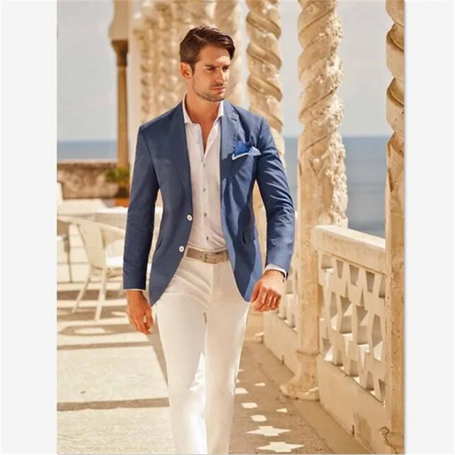 Saco azul pantalon beige Clearance