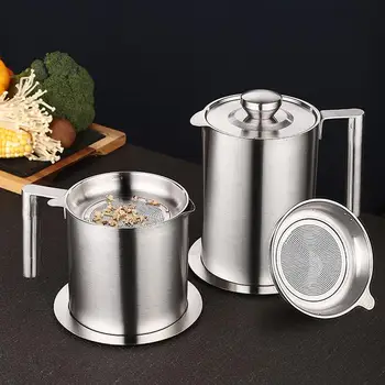 

1pc Stainless Steel Oil Strainer Pot Oilcan With Sieve Cover Kitchen Oil Residue Filter Colander Oil Can Kitchen Tools 2 Sizes