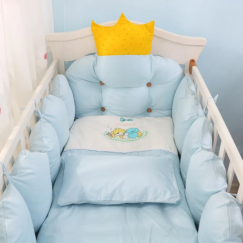 9pcs/set Crown Design Baby Bedding Set Include Bumper Pillow Quilt