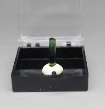 

100% Natural Brazil green tourmaline mineral crystal specimens stones and crystals quartz crystals free box