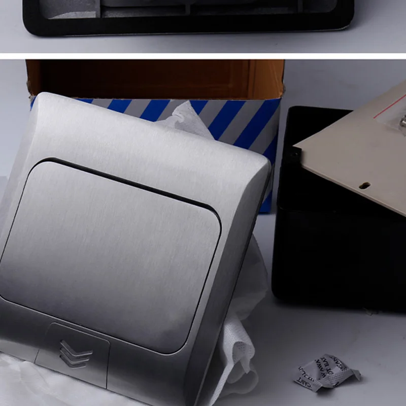 Алюминиевая Серебристая Выдвижная настольная напольная розетка KEKA 16 А Россия