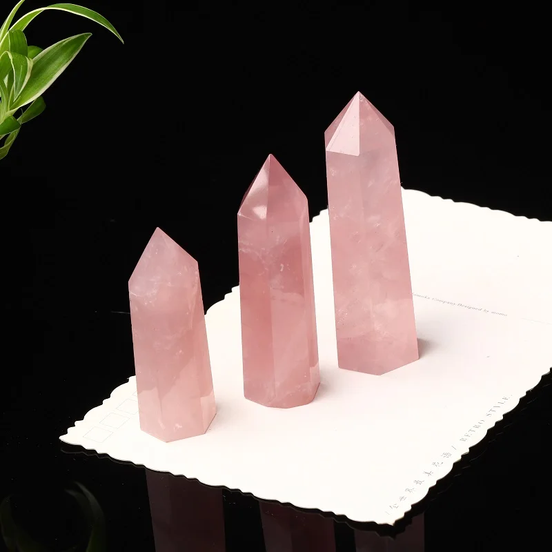 Натуральный кристалл розовый кварц в горошек шестиугольный минеральное