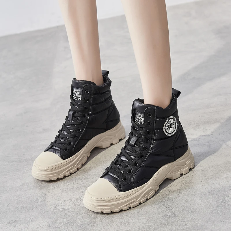 Snow boots female winter new British wind Martin down cloth plus velvet warm wild thick bottom non-slip casual shoes - Цвет: Черный