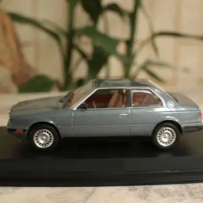 1/43 Maserati 1984 biturbo Седан сплав модели, подарки, подарки на день рождения, коллекция значение