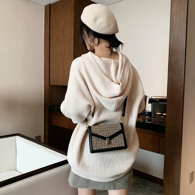 2 (70).JPG