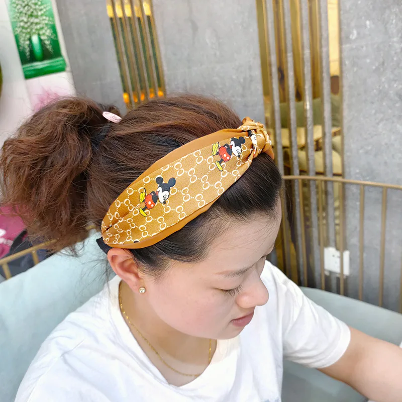 ladies headbands for short hair New Cartoon Mickey Knotted Print Headband Fashion Wide-brimmed Fabric Hairpin High-end Print Hair Accessories Female headband mini hair clips