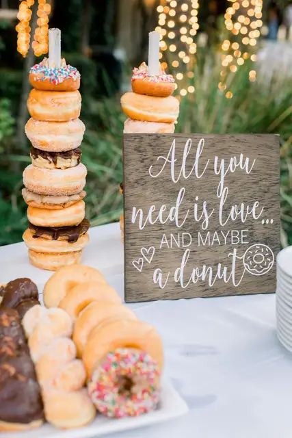 Donut Pared Reutilizable Soporte para Donuts de Madera 9 Orificios Soporte  para Rosquillas para Cumpleaños Camiones de Caramelos Aniversarios Boda