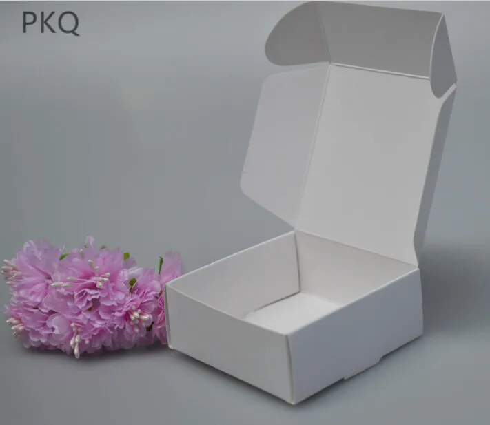 

50pcs Paper Craft Box Small White Soap Cardboard Paper Packing Box Candy Gift Jewelry Packaging Box For Party Wedding Supply