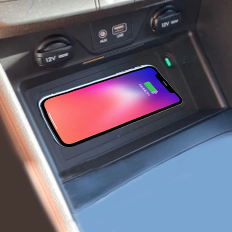 10w car QI wireless charger fast charging plate wireless phone charger phone holder for Hyundai Tucson 2015 2016 2017 2018 2019