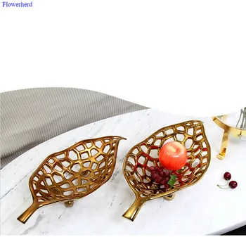 

Soft Decoration Plate Creative Hotel Display Plate Leaf Shaped Ginkgo Ceramic Hollow Fruit Plate Home Living Room Decoration