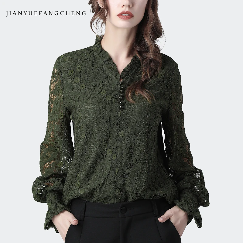 Olive green Женские кружевные блузки с цветочным узором, ажурные Топы с длинным рукавом, сетчатые топы с оборками и v-образным вырезом, свободные блузки размера плюс, женская модная Корейская Осенняя блузка - Цвет: Olive green