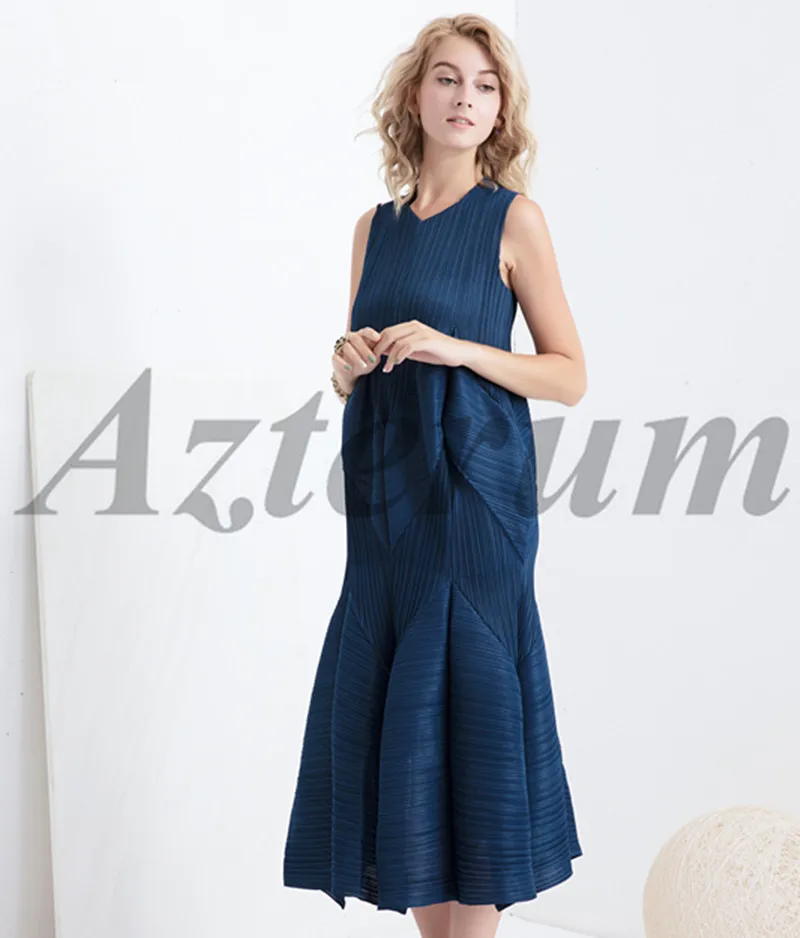 

Loose Women Dress Summer Sleeveless Tank Dress Fashion Design Pleats Midi Dress High Quality Female Casual Clothes