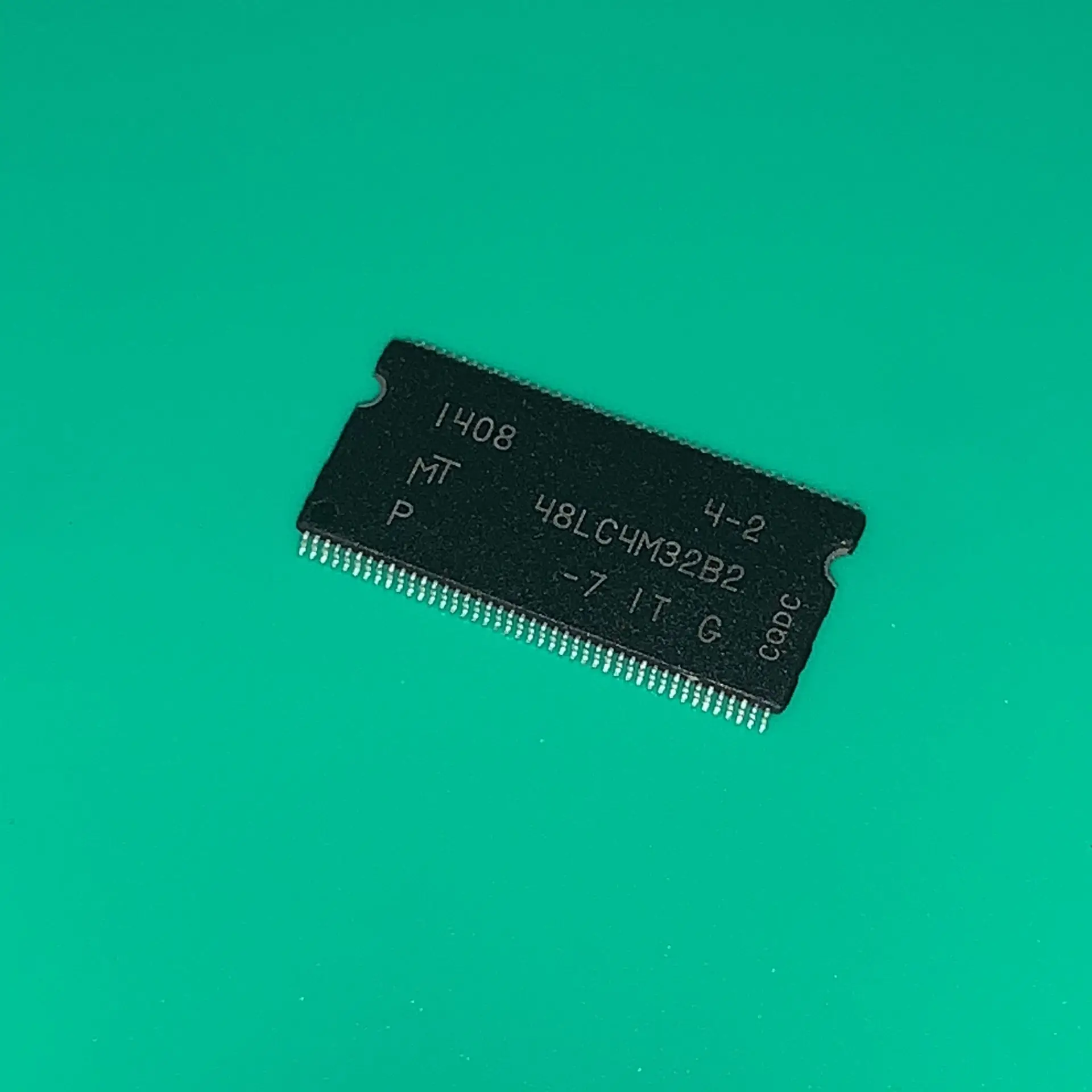 

MT48LC4M32B2P-7IT:G TSOP86 MT 48LC4M32B2 P -7IT:G IC DRAM 128M PARALLEL 86TSOP II MT48LC4M32B2 P-7IT:G MT48LC4M32B2P 48