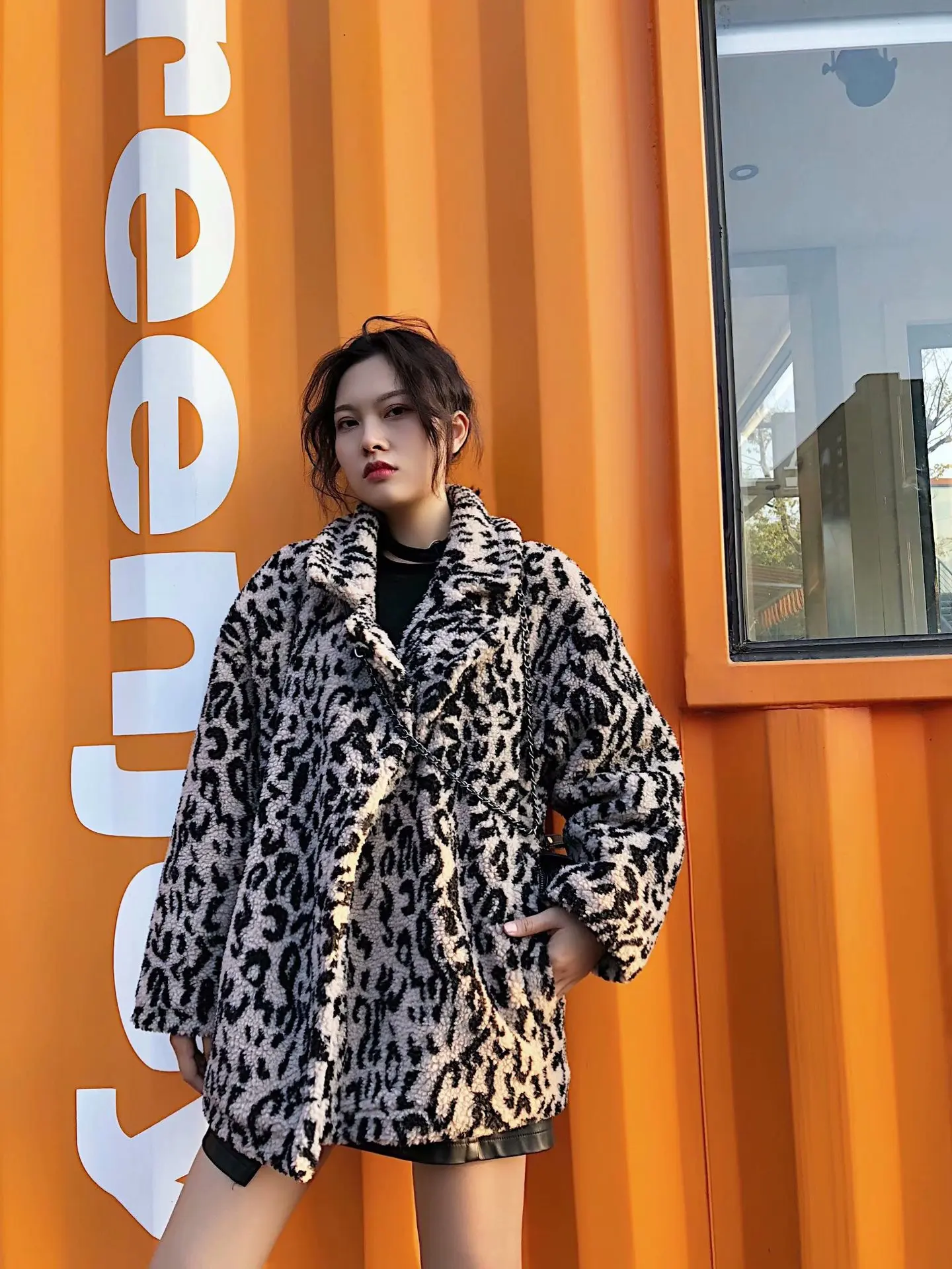 

Autumn And Winter New Style Europe And America WOMEN'S Dress-Style Short Leopord Pattern Lambs Wool Coat Cotton-padded Clothes W