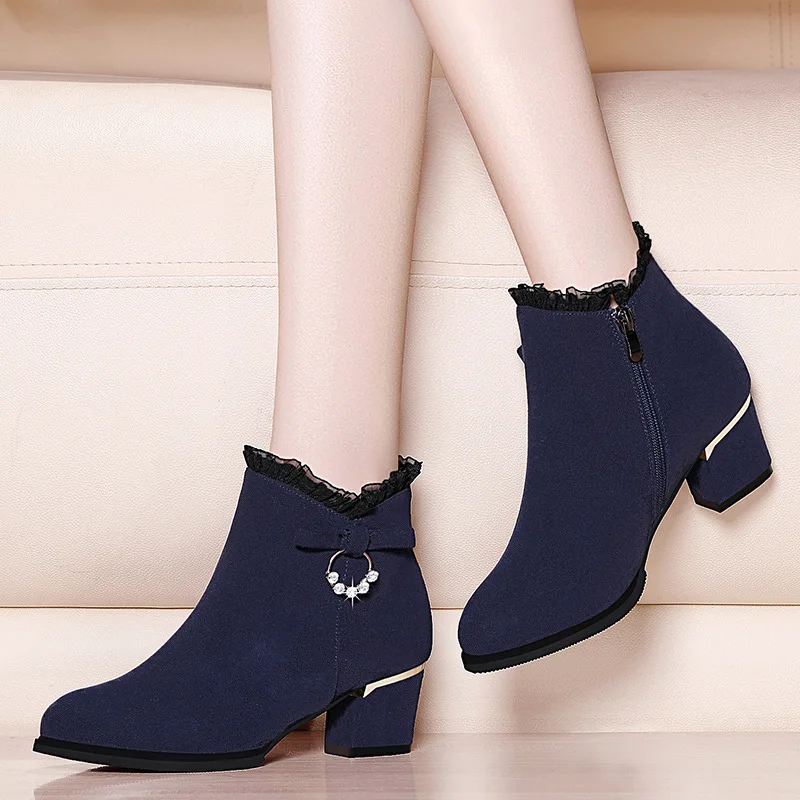 

Man-made Diamond Lace Chunky-Heel Short Boots Women's Semi-high Heeled 2019 Autumn And Winter New Style Martin Boots Thick Botto