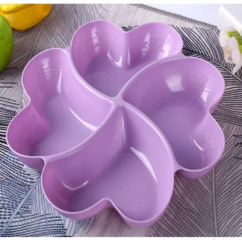 

Heart Shaped Fruit Platter Beautiful And Practical Split Of Nuts Various Colour Receive Fruit Tray Snacks Nuts Desserts