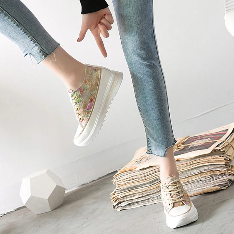 Women Sneakers Platform Running Shoes Brand Women Shoes Lace Up Flowers Basket Shoes Woman Vulcanized Shoes Footwear Trainers
