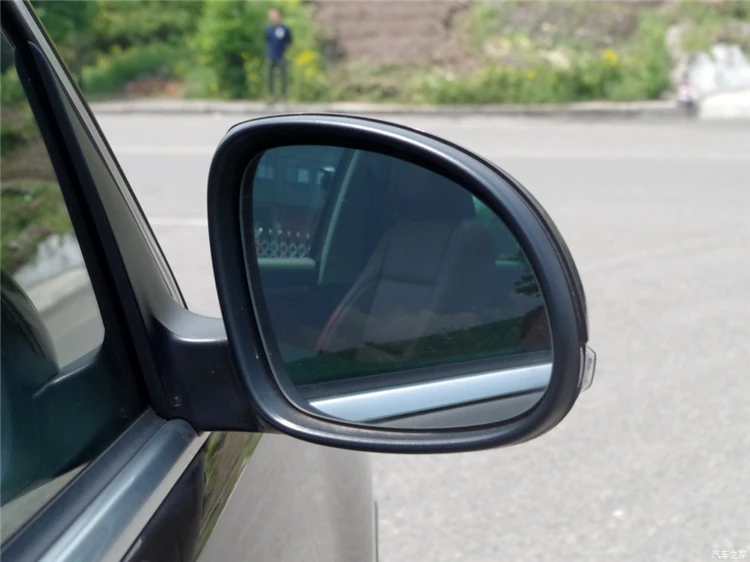 right side mirror