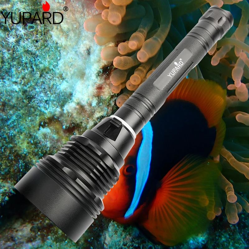 

IPX68 waterproof rating 5000LM super bright diving flashlight P90 LED professional diving light + 4*26650 battery charger