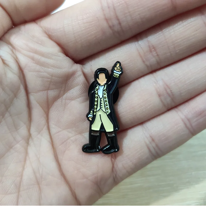 Эмалированная брошь на булавке Hamilton