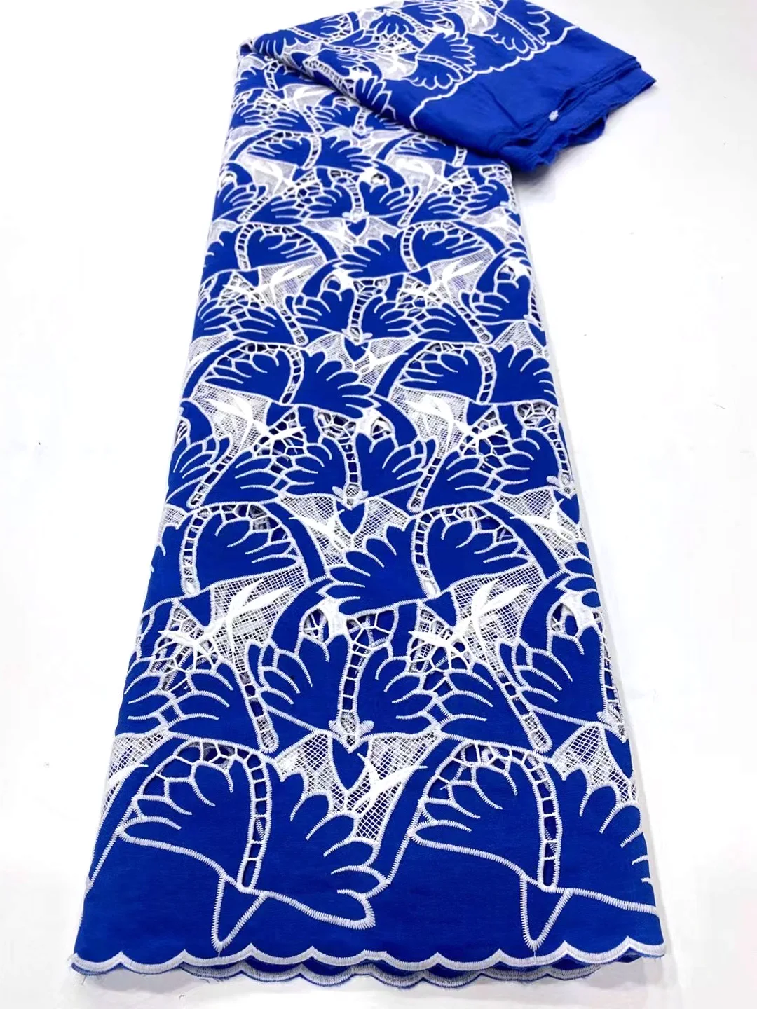

2021 High Quality Embroidered Nigeria Mesh Lace Fabric French Rope Lace Fabric African Lace Party Dress AD5027