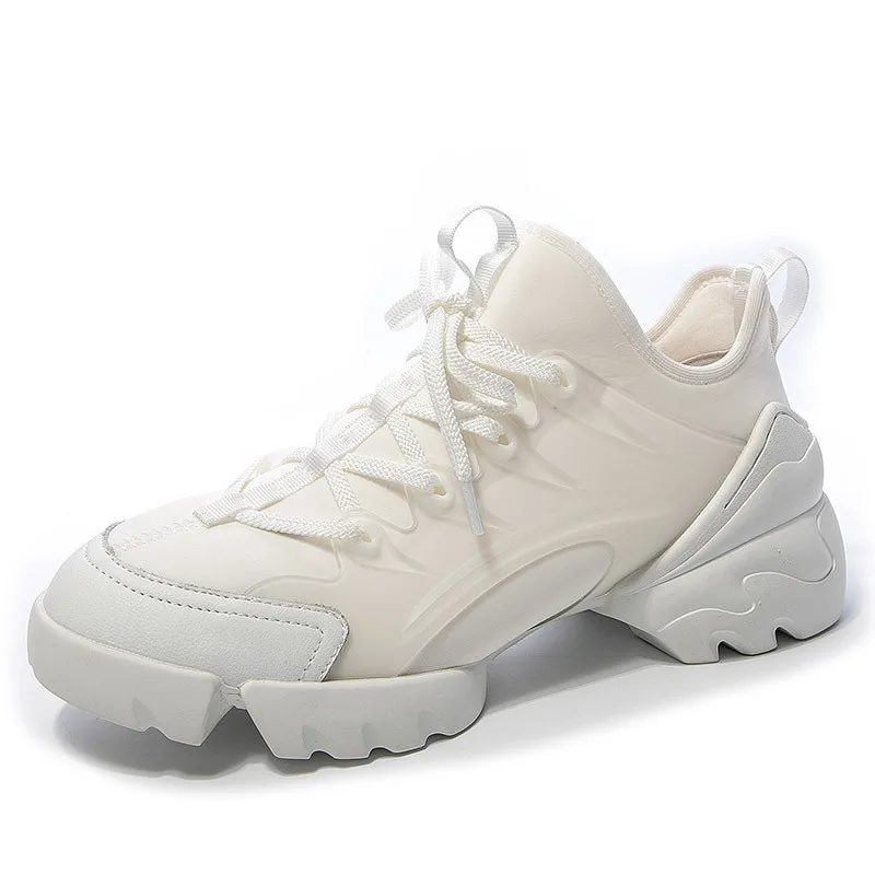

Spring and autumn thick bottom increased sports shoes female 2019 new super fire net red star models wild casual sports old shoe