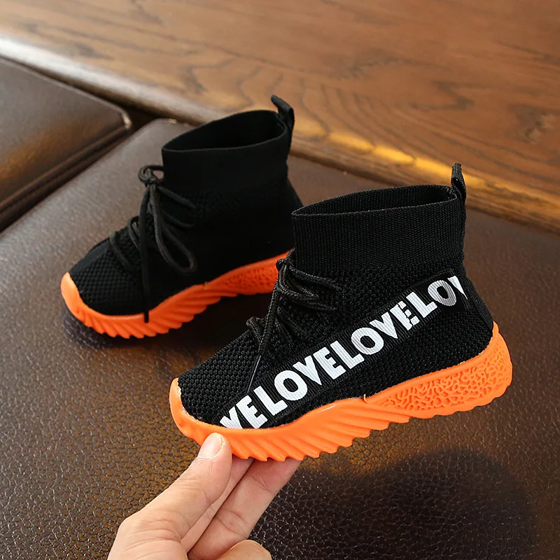 Новые осенние детские трикотажные кроссовки для мальчиков и девочек с мягкой подошвой, нескользящая Повседневная дышащая обувь с сеткой детская обувь - Цвет: Черный