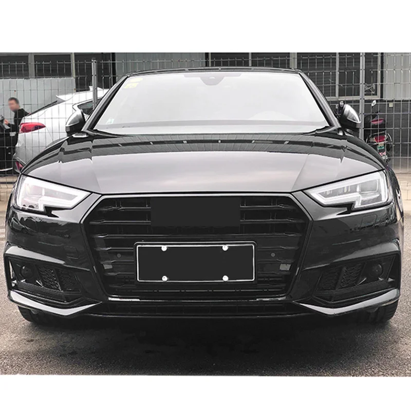 ペアグロスシルバー車のフロントバンパーフォグライトグリル