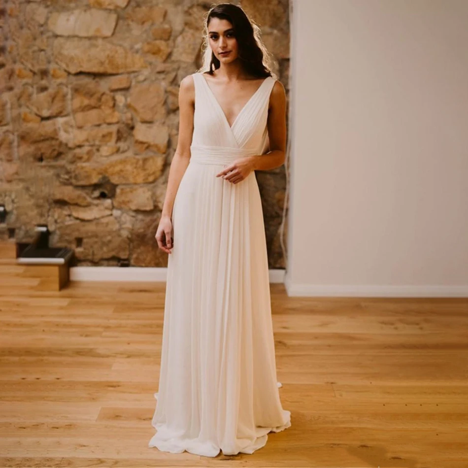 Vintage Simple Wedding Dresses 2024 Backless V Neck Sleeveless Greek Chiffon Ruched Robe De Mariee Sweep Train Custom Made Beach