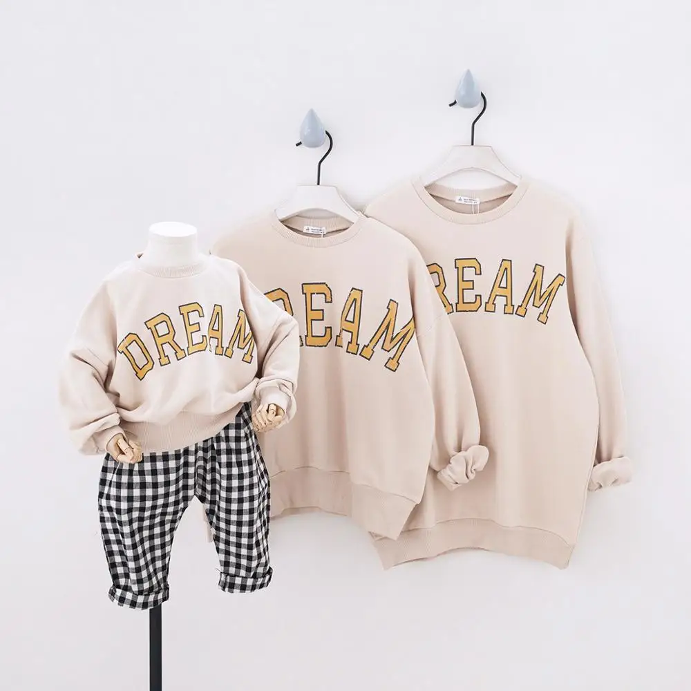 

2019 Autumn Winter Family Matching Clothes Sweaters Parent-child Outfit Love Mom and Daughter Dress Brother Sister Clothes