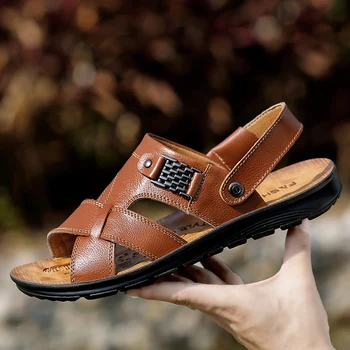 

2020 Leather Summer Sandals Men Leather Nieten Beach Outdoor Shoes Men Sandals Comfortable Casual Flats Slip On Hiking Man Shoes