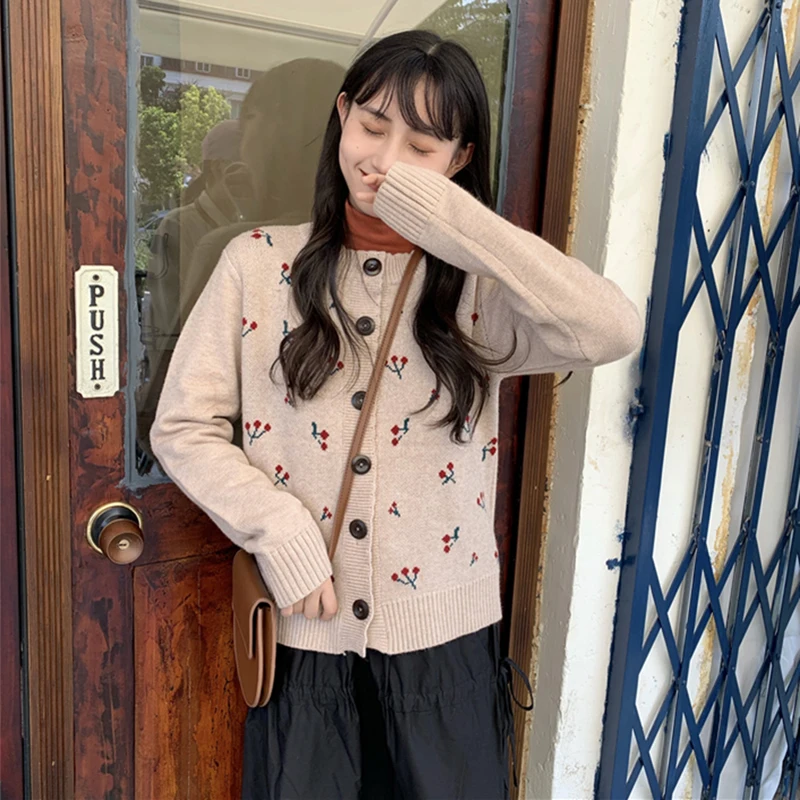 Vintage Cherry Knitted Cardigan Winter Autumn Buttons Sweet Kawaii Sweater Korean Chic All-match Women's Cardigans Long Sleeve