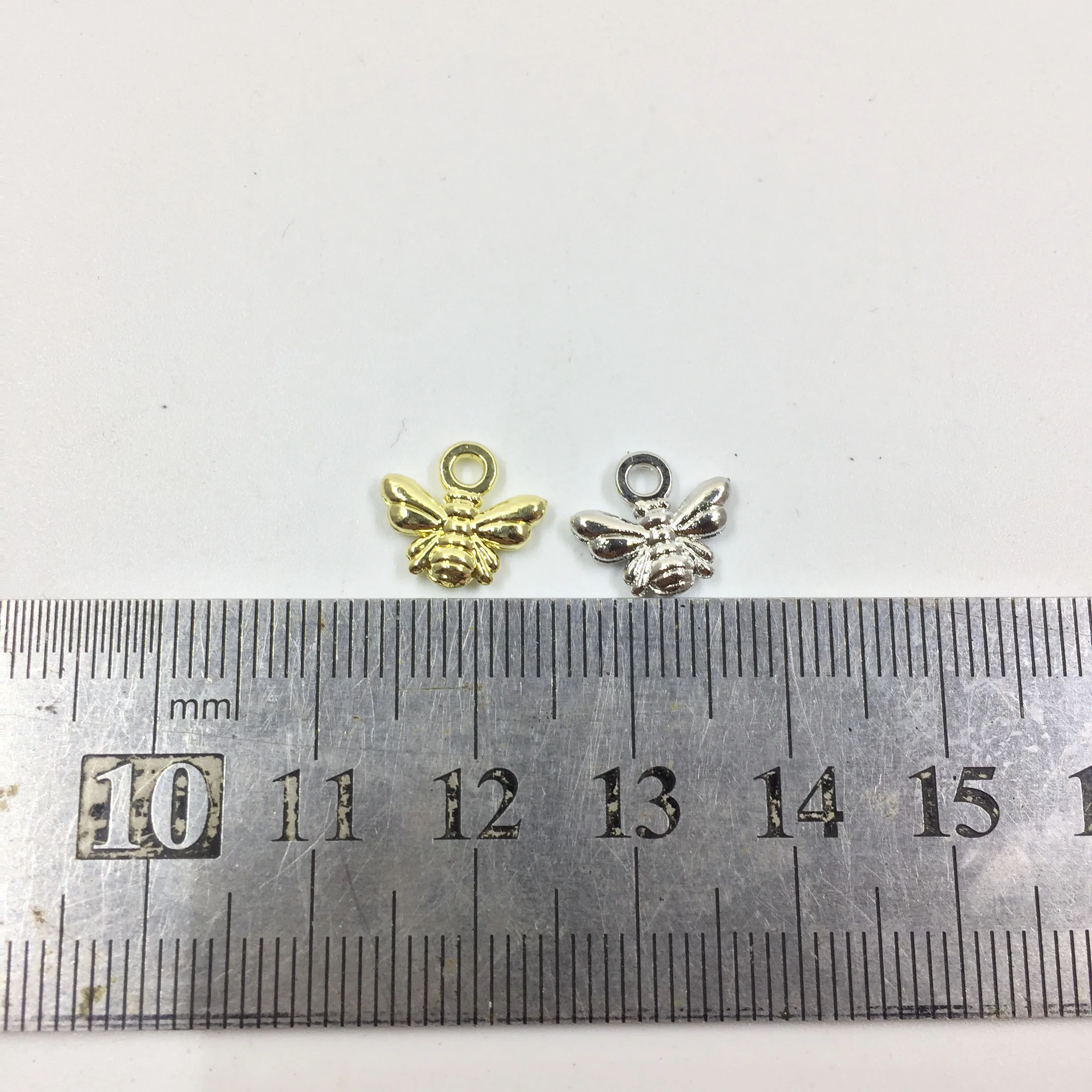 Eruifa 20 шт 10*10 мм Мини пчела цинковый сплав ожерелье, серьги браслет ювелирные изделия DIY ручной работы 2 цвета