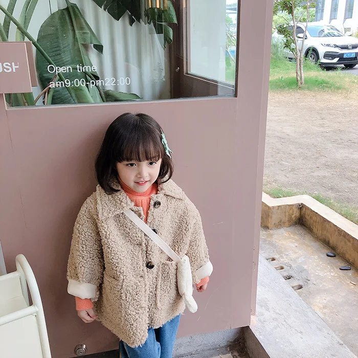 Куртки для маленьких девочек 2, 3, 4, 5, 6 лет корейские модные пальто из овечьей шерсти для девочек, детская одежда для малышей Милая зимняя верхняя одежда для девочек