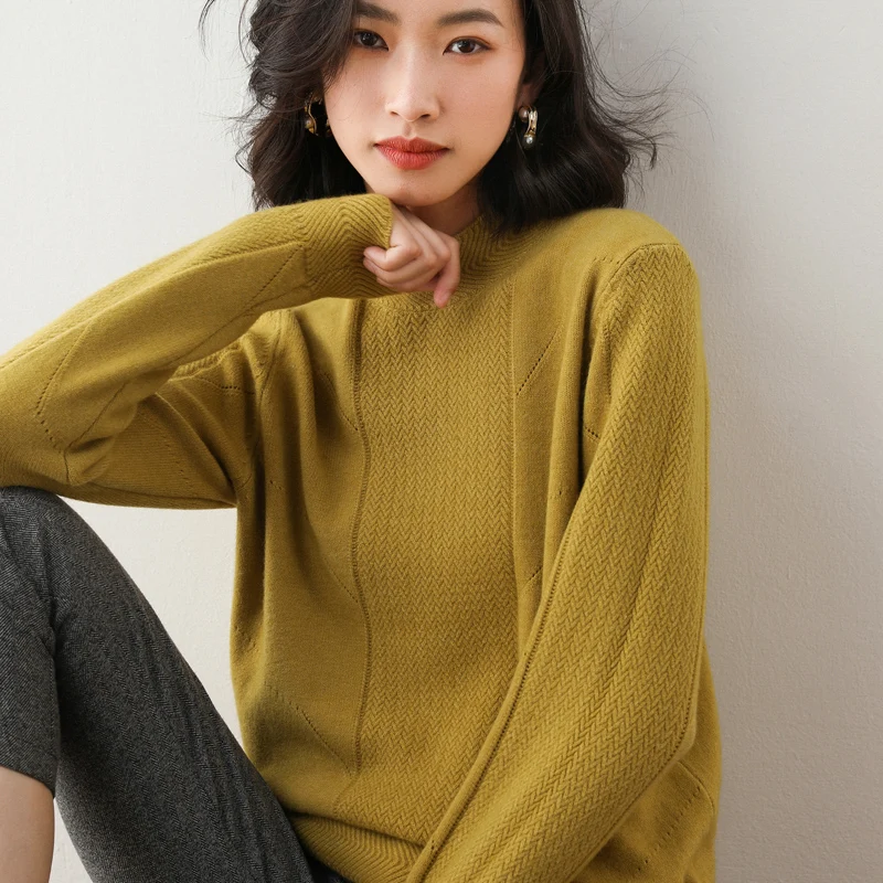 

Winter new Solid color cashmere sweater female Half high collar sweater loose sweater bottoming sweater