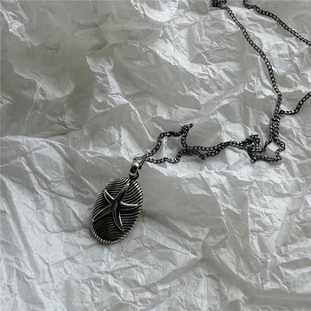 

RUIYI Women Vintage Cool Cold Wind Necklace Make Old Distressed Starfish Pendant Necklace Sweater Chain Female Luxury Chokers