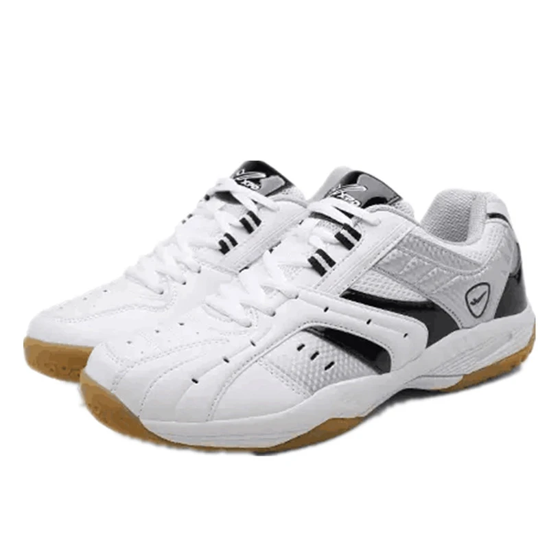 man tennis shoes