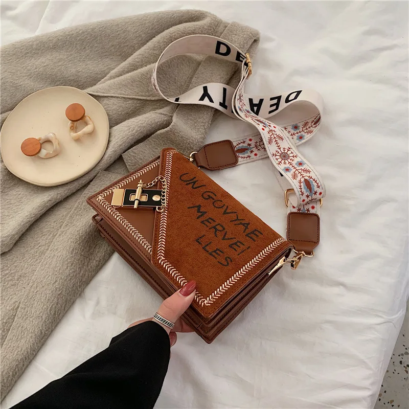 

2019 Autumn And Winter New Style WOMEN'S Bag Korean-style Woolen Lettered Embroidered Square Sling Bag Ethnic-Style Strap Cool L