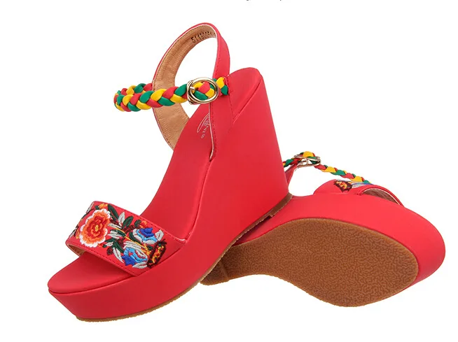 

2019 Summer Ethnic-Style Genuine Leather Embroidery High-Heel Waterproof Platform Wedge Sandal Versatile Fashion WOMEN'S Shoes
