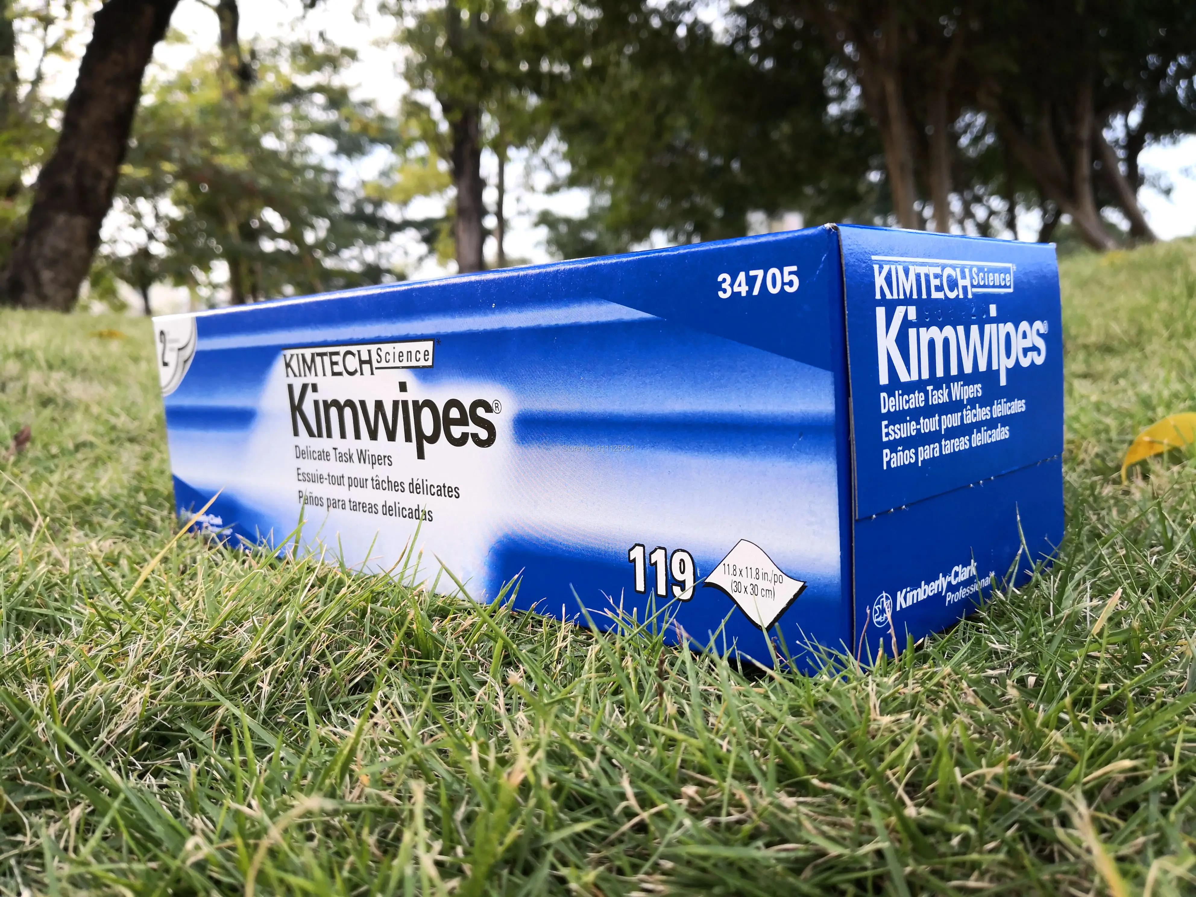 Kimwipes Lens Cleaning Wipers, 30x30cm, Two-Layer Dust-Free Industrial Lens Paper, 1 Box Description Image.This Product Can Be Found With The Tag Names Computer cleaners, Computer Office, Delicate task wipers