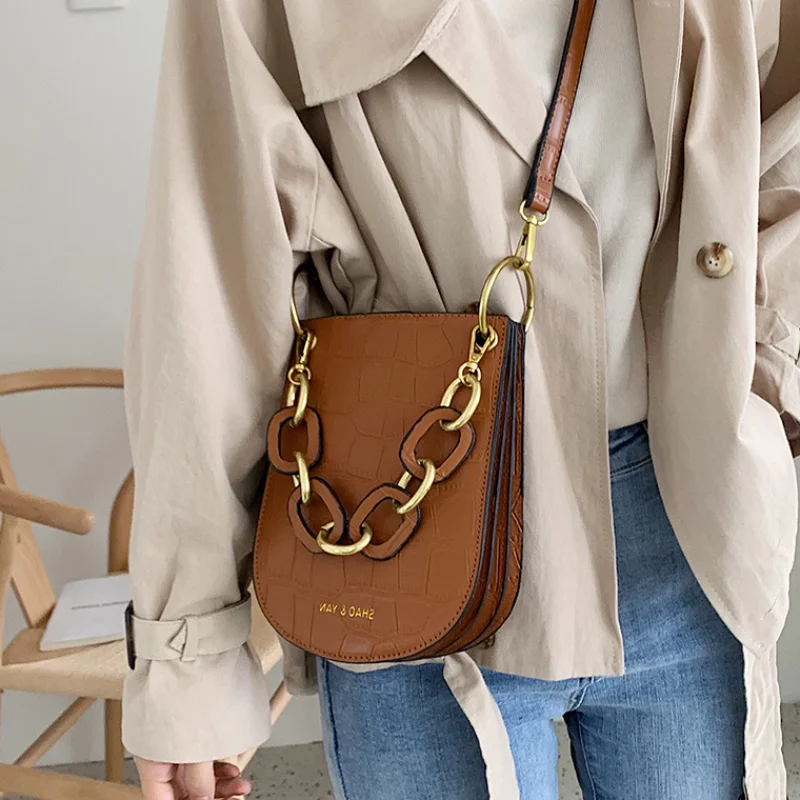 

Vintage Alligator Saddle Women Shoulder Bags Designer Acrylic Handle Handbags Luxury Pu Leather Crossbody Bag Lady Large Purses