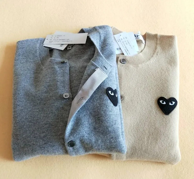 

Love Embroidered Cardigan Men's and Women's Loose Couple Sweater H2