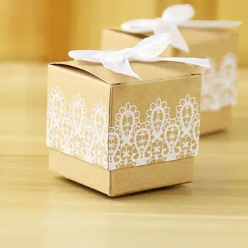 

50Pca/Pack Wedding Candy Box Lace Bow Kraft Paper Candy Birthday Wedding Gift Box Box Packing Box 5 * 5 * 5 Cm