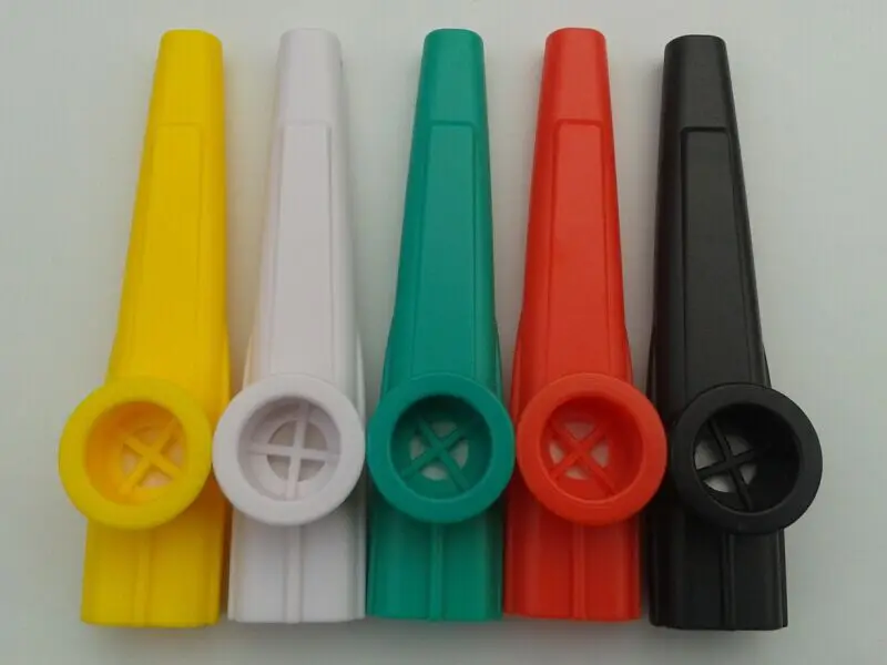 Kazoo Профессиональный счастливой атмосферой мини пластиковый казу классический музыкальный инструмент kazoo многоцветные на выбор