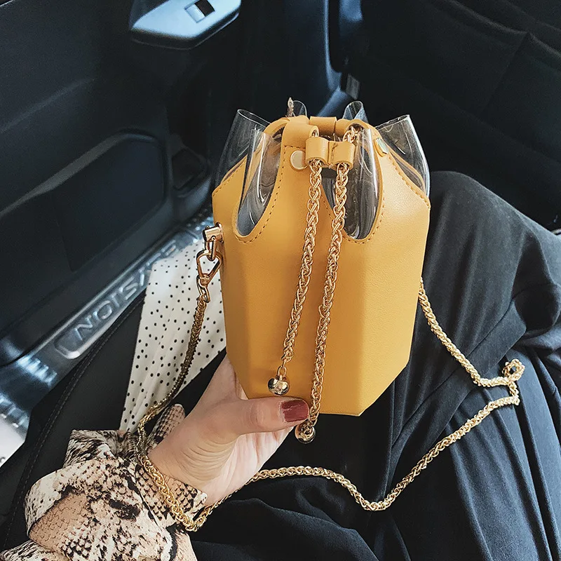 

Fashionable Transparent PVC Women's Bag Summer 2019 New Type Mini Bags with One Shoulder Slant Chain Pumping Bucket