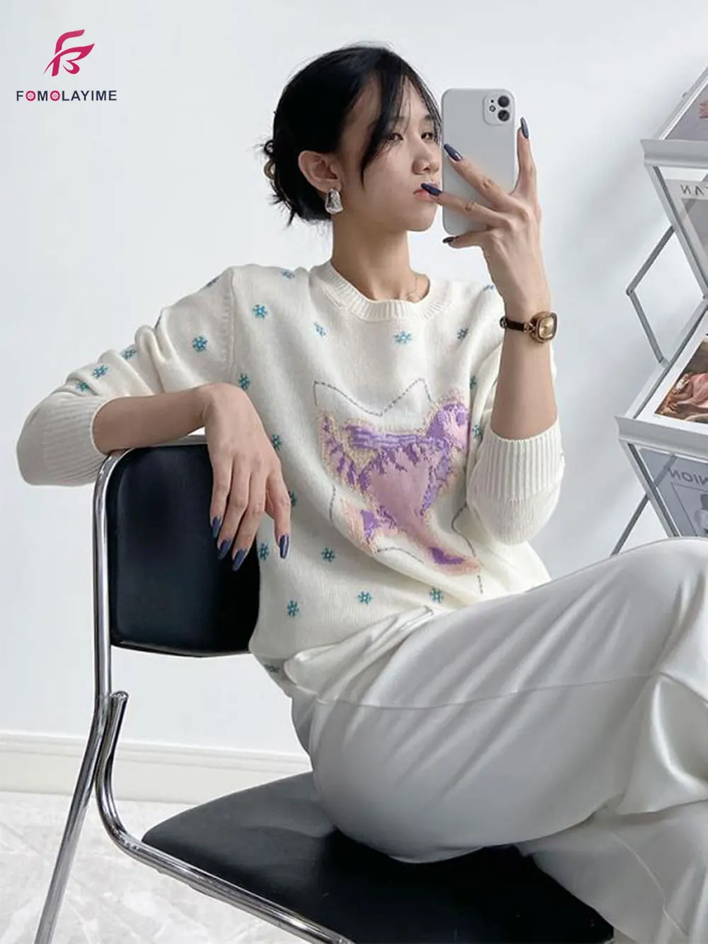 

2021 autumn sweaters snowflake gold thread bright silk holiday skating pattern jacquard wool cashmere pullover loose sweater