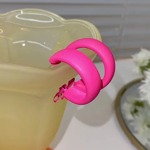 White Color Drip Oil C Shape Hoop Earrings for Women Girl Simple Geometric Round Circle Korean Sweet Jewelry Daily Life