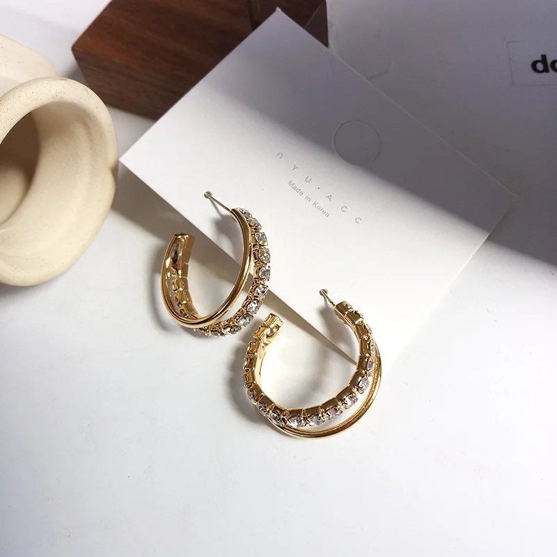 В году, бренд дизайн открытия c-серии Серьги Благородный минималистский темперамент диких корейских Серьги для женщин