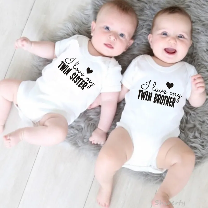 Хлопковый комбинезон для новорожденных с коротким рукавом и надписью I Love My Twin