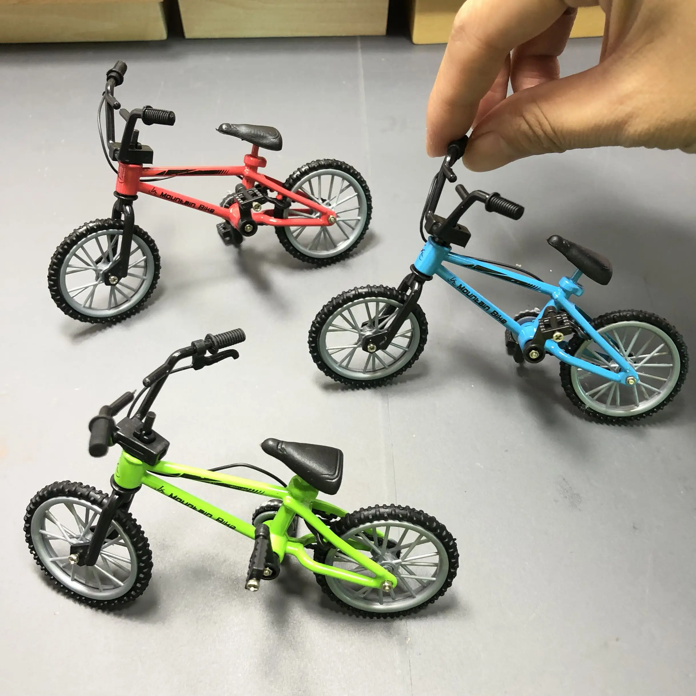 Creative Model Simulation Mini Alloy Bike Cake Decoration 1 18